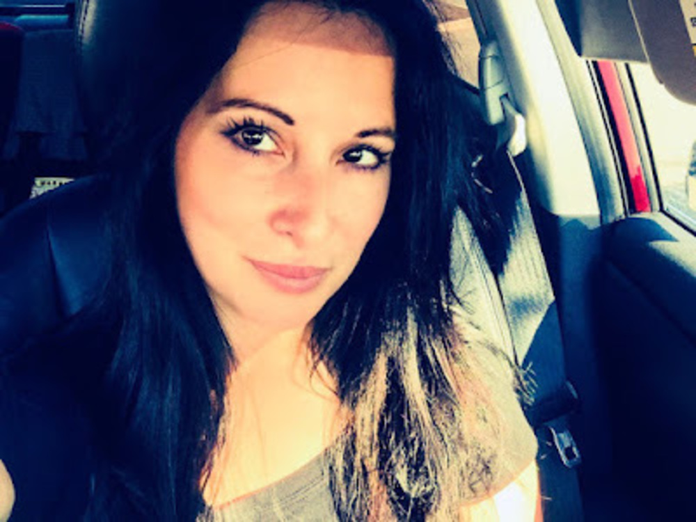 Meet your Posher, Mandy